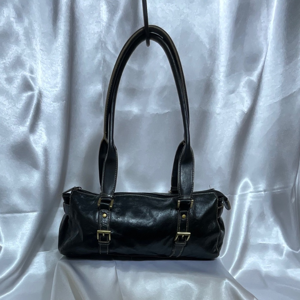 Giani Berinini, dual long top handles, Black, top zipper closure    15-H2c